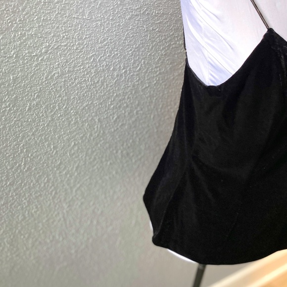 New Banana Republic  Black Velvet Camisole NWT - Picture 3 of 6